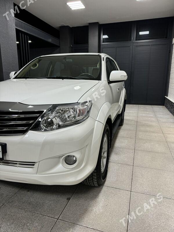 Toyota Fortuner 2013 - 350 000 TMT - Туркменабат - img 4