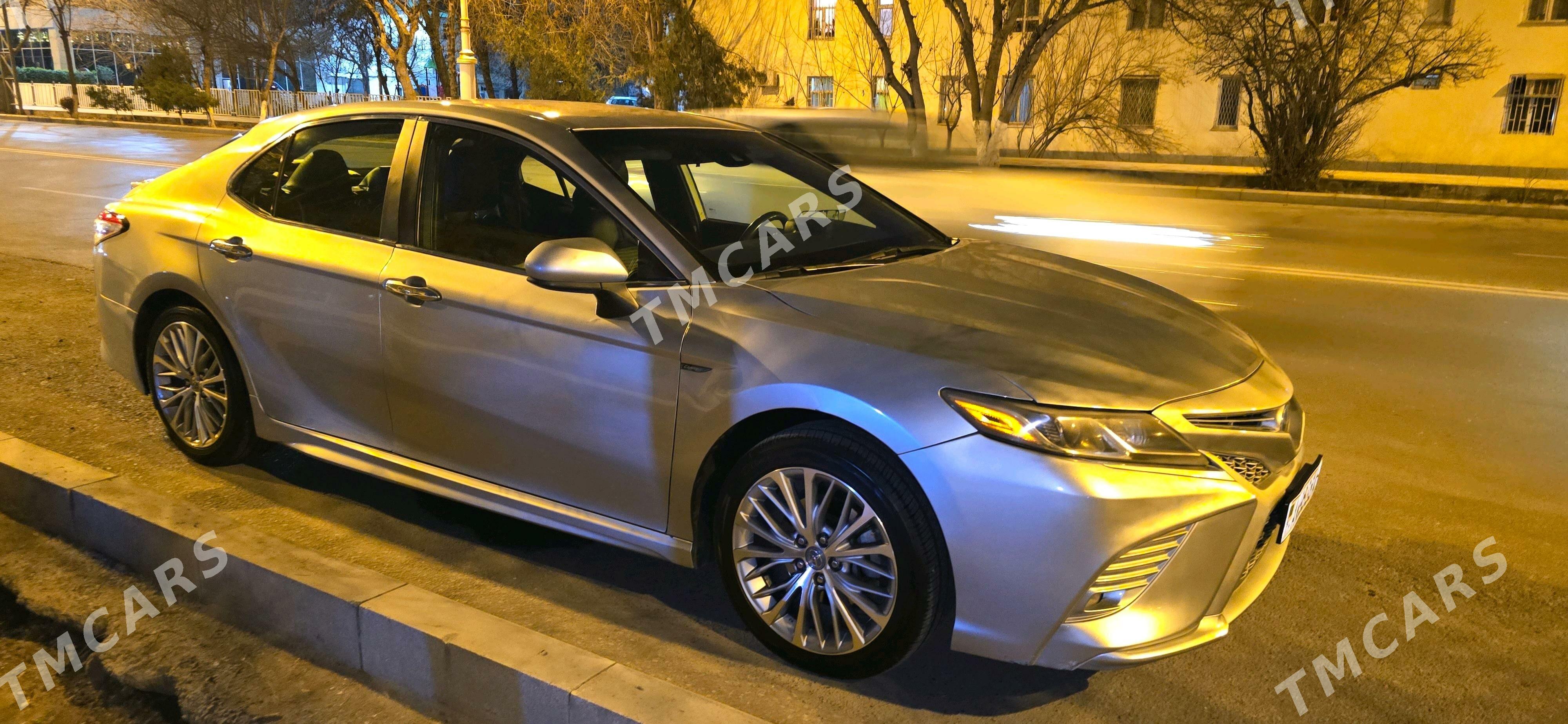 Toyota Camry 2018 - 230 000 TMT - Ашхабад - img 2