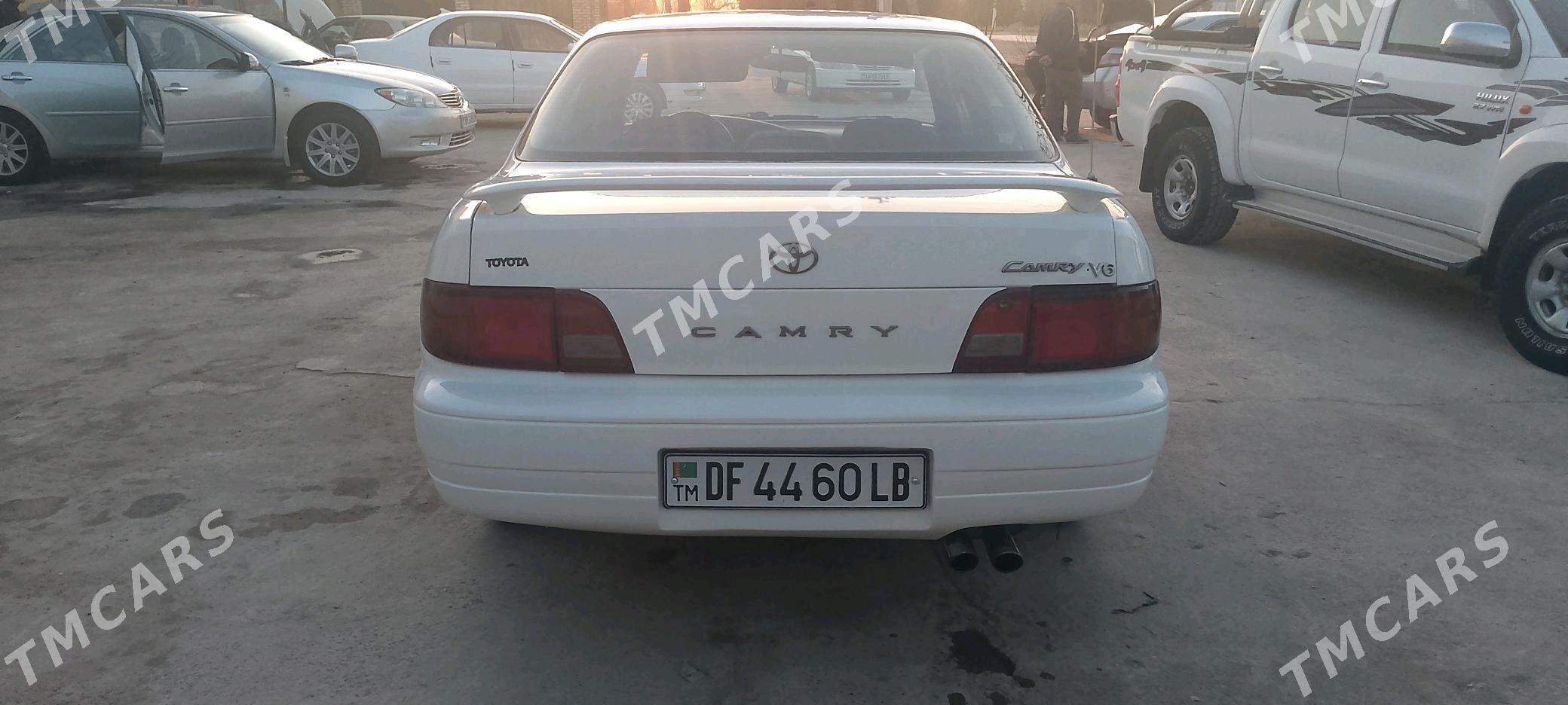 Toyota Camry 1992 - 75 000 TMT - Халач - img 4