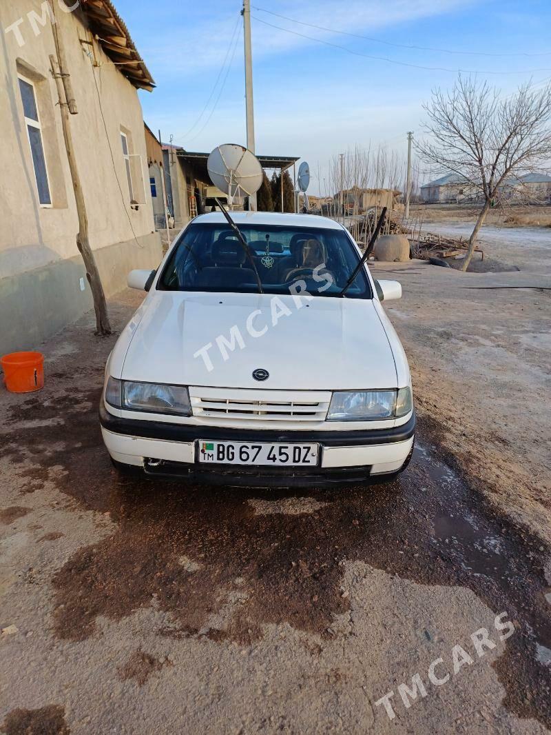 Opel Vectra 1991 - 40 000 TMT - Губадаг - img 3