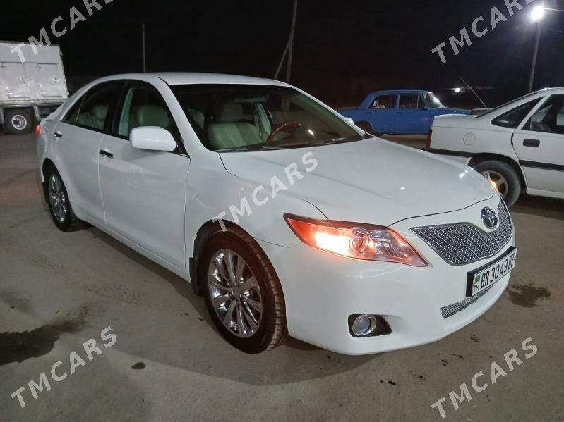 Toyota Camry 2011 - 185 000 TMT - Дашогуз - img 7