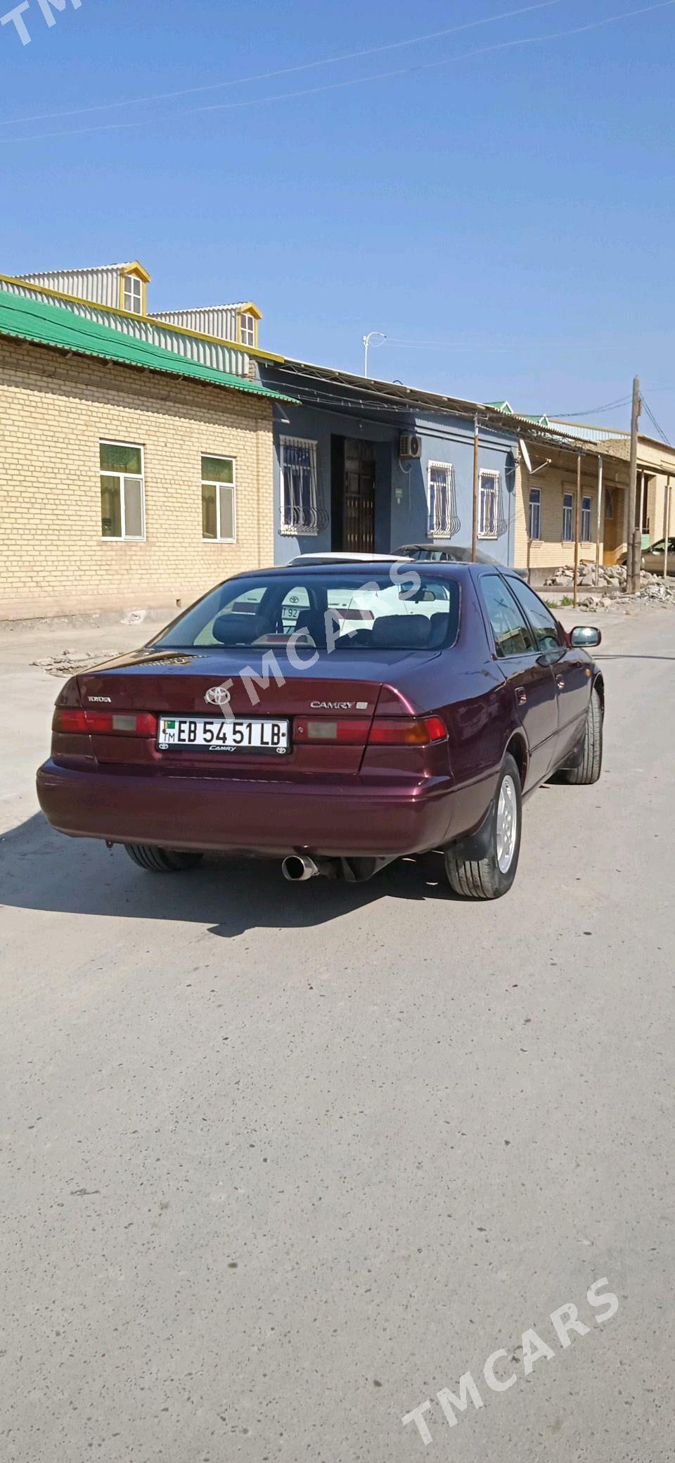 Toyota Camry 1998 - 94 000 TMT - Дянев - img 4