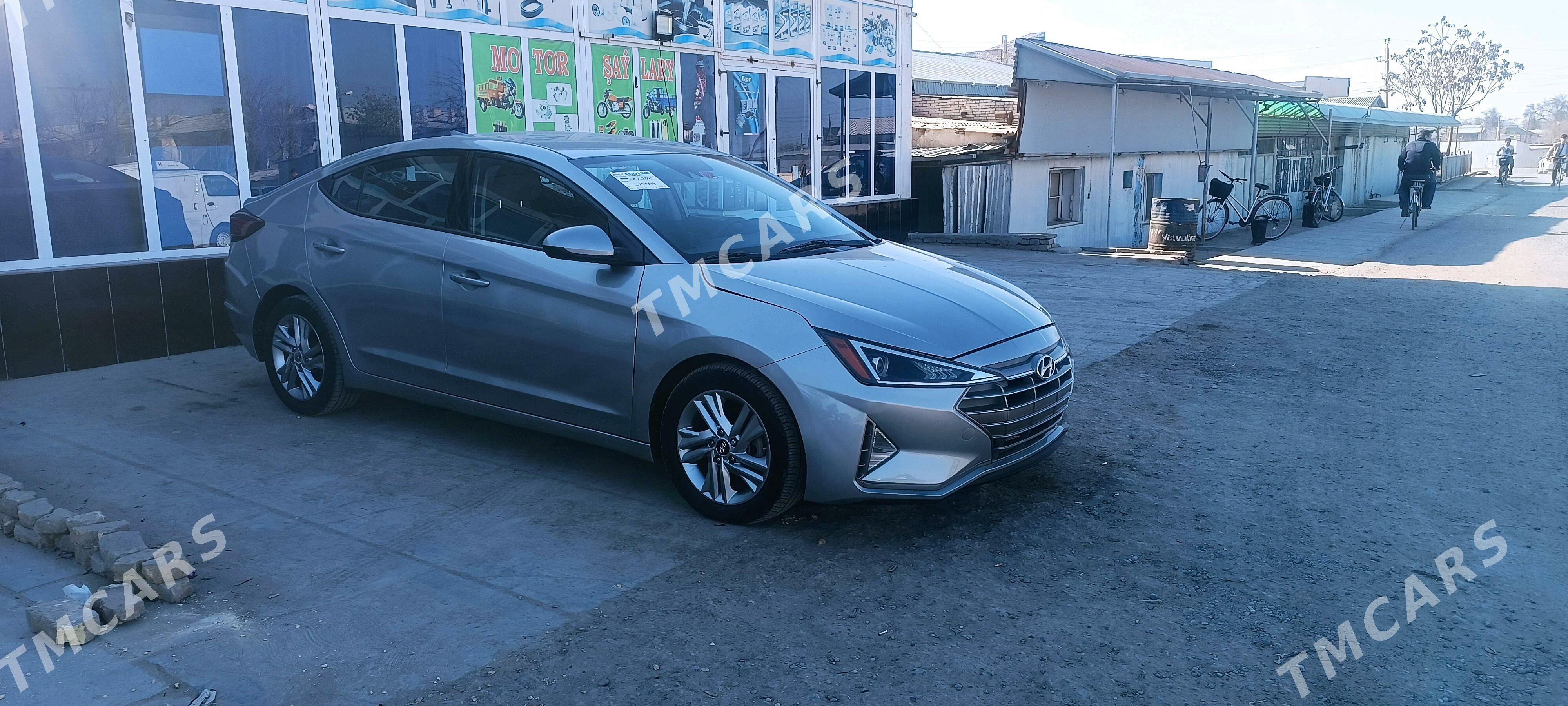 Hyundai Elantra 2019 - 215 000 TMT - Ýolöten - img 3