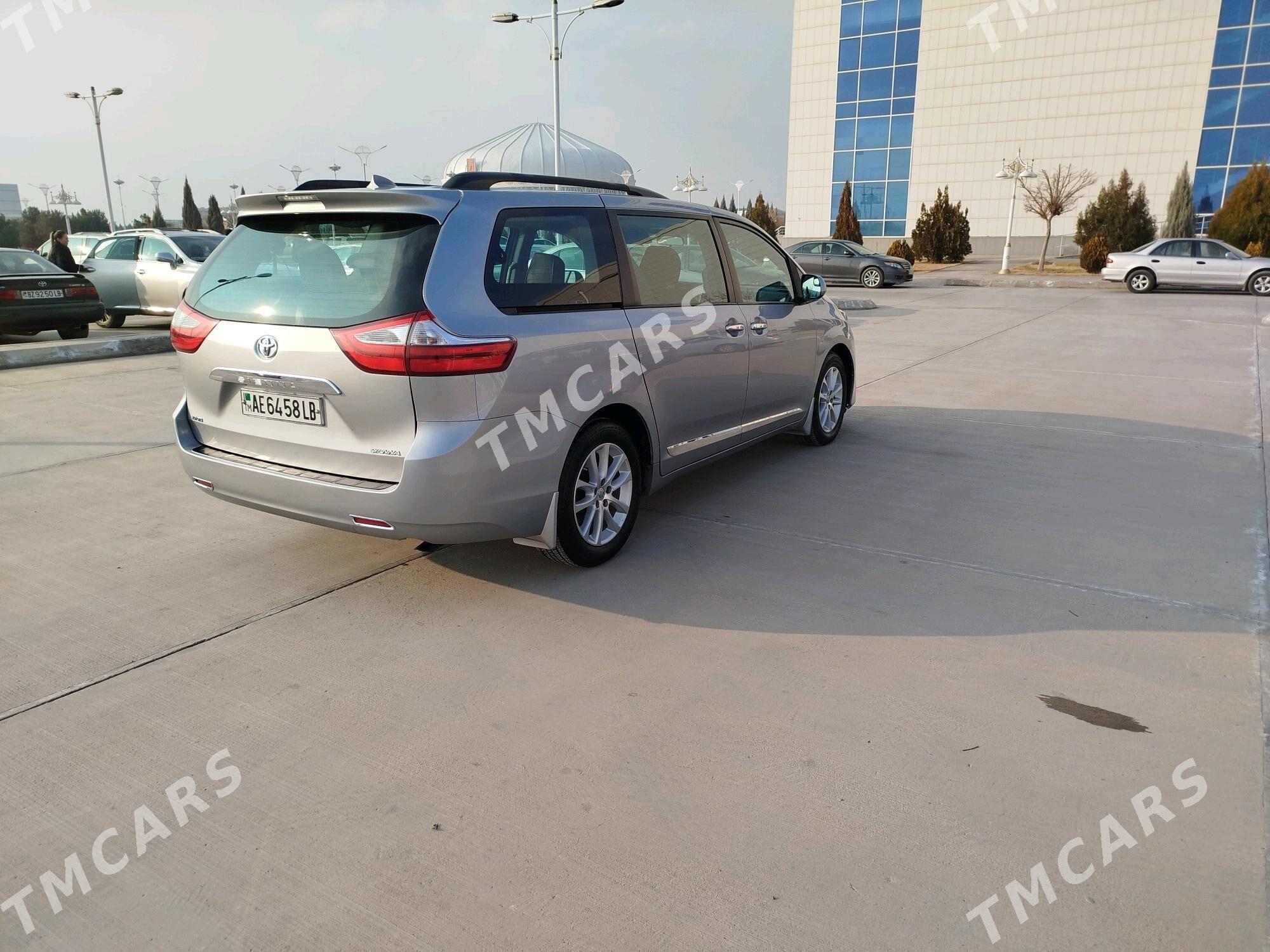 Toyota Sienna 2017 - 340 000 TMT - Туркменабат - img 2