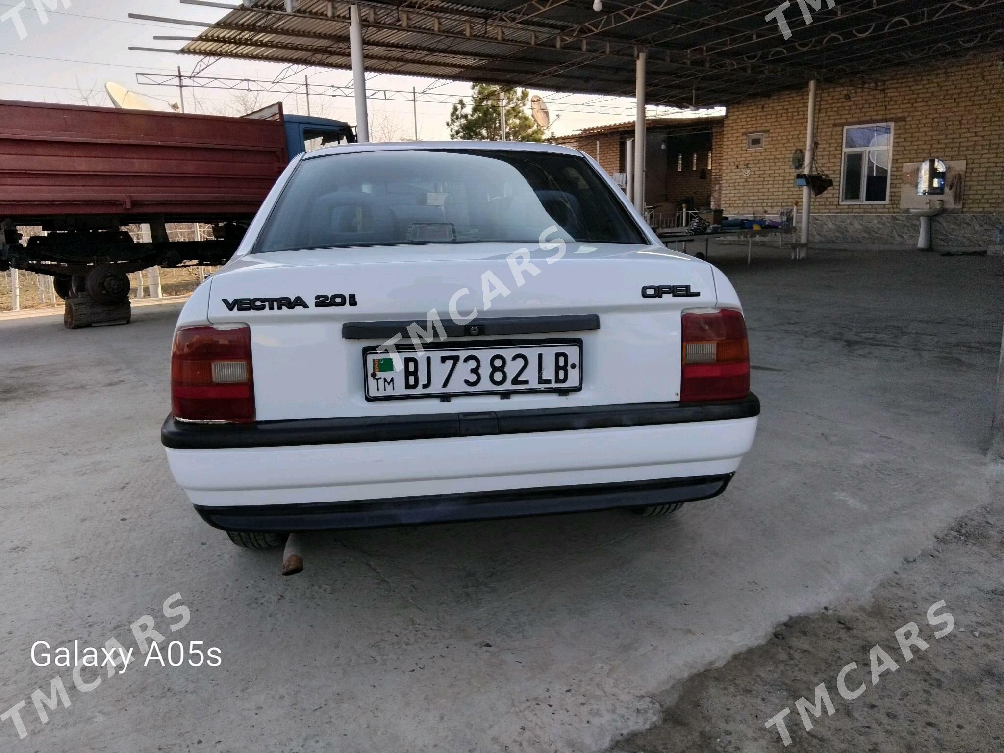 Opel Vectra 1992 - 27 000 TMT - Saýat - img 3