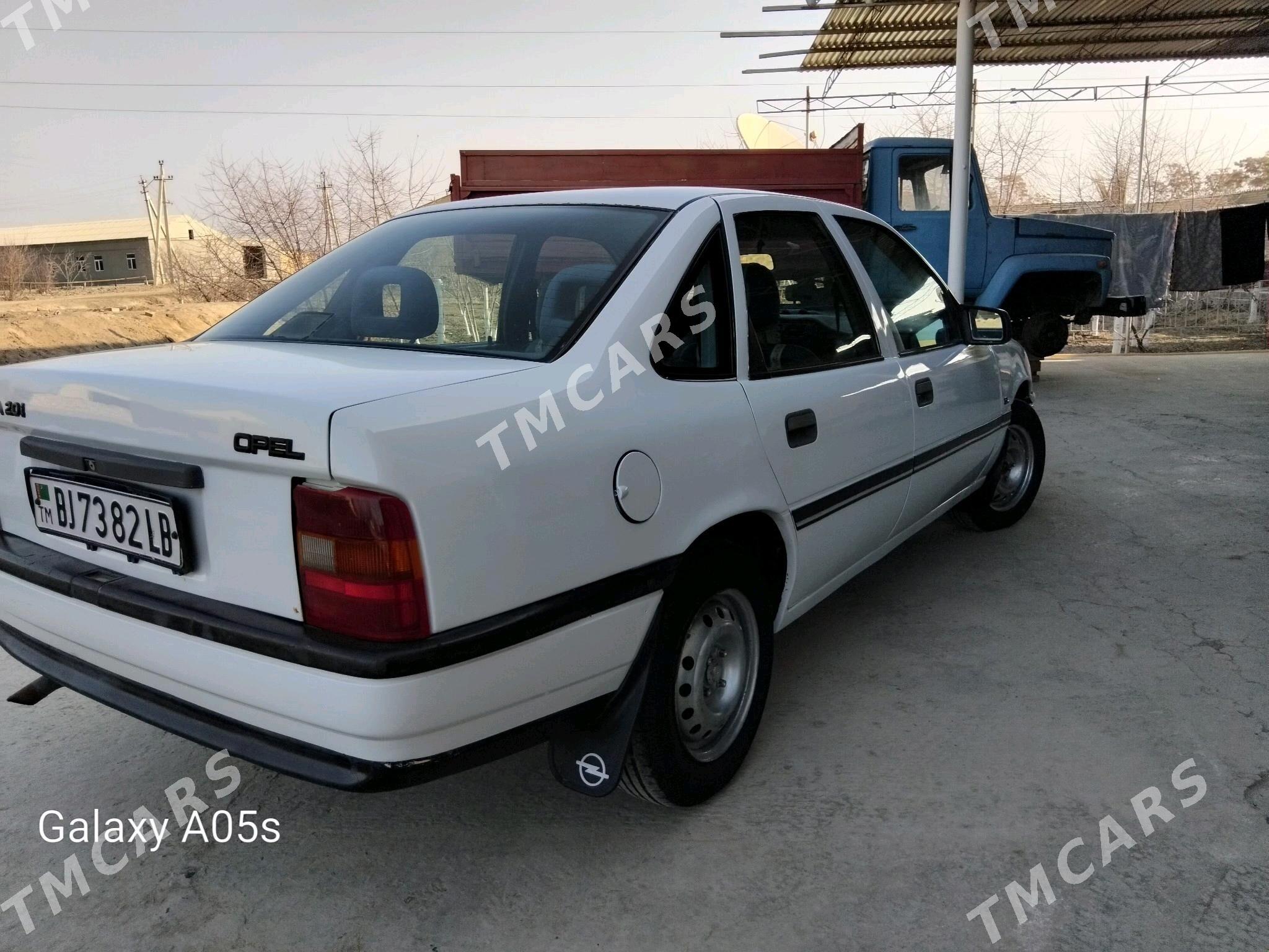 Opel Vectra 1992 - 27 000 TMT - Saýat - img 5