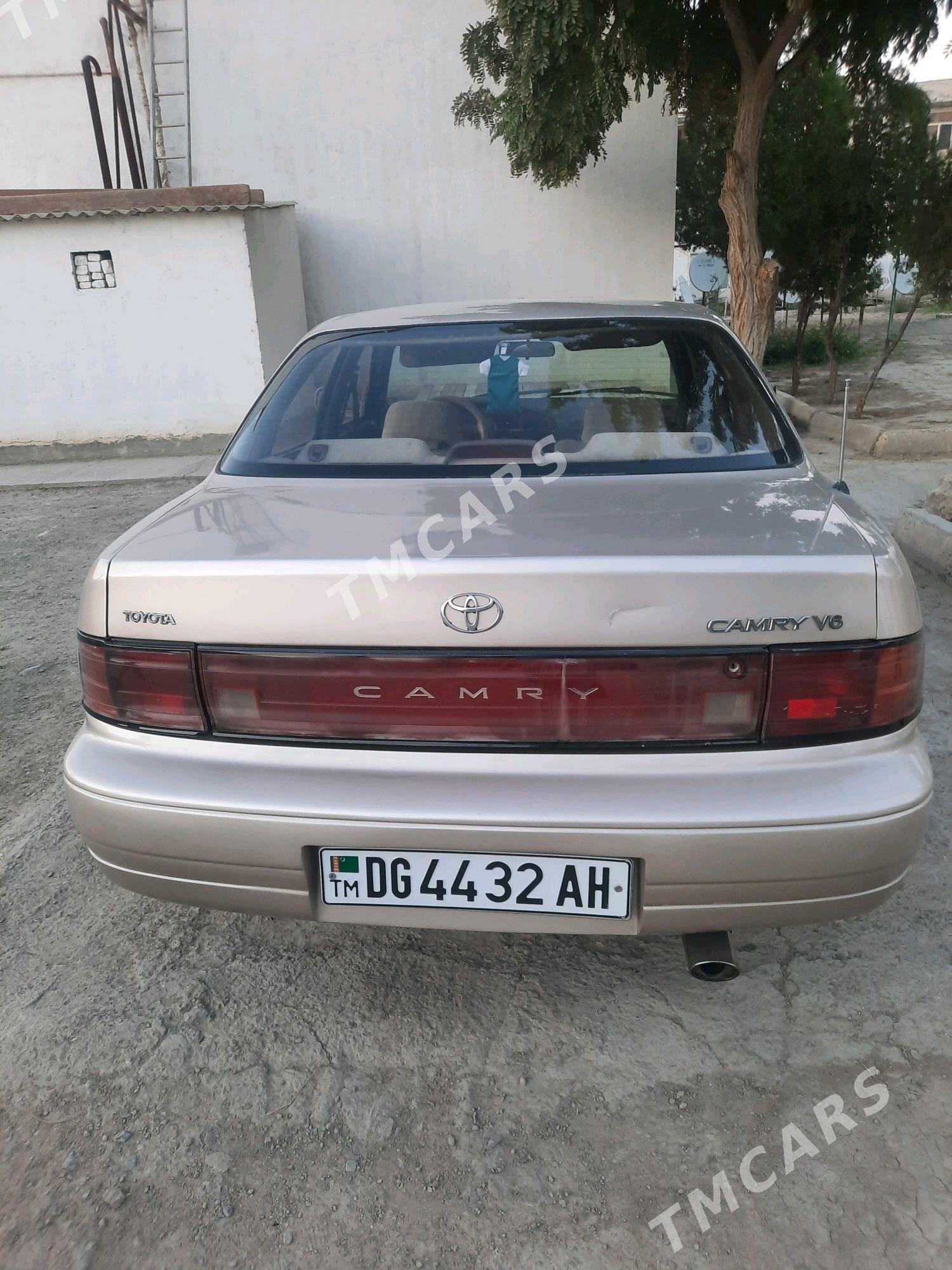 Toyota Camry 1994 - 70 000 TMT - Бахарден - img 5