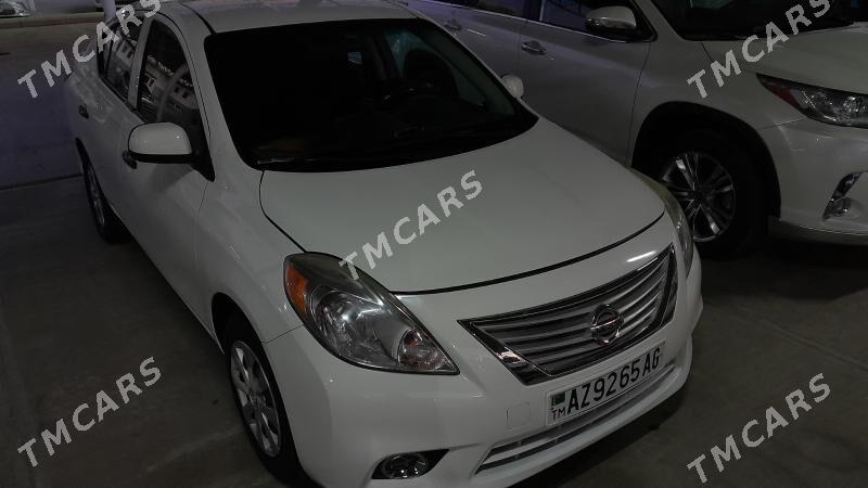 Nissan Versa 2011 - 100 000 TMT - Кëши - img 6