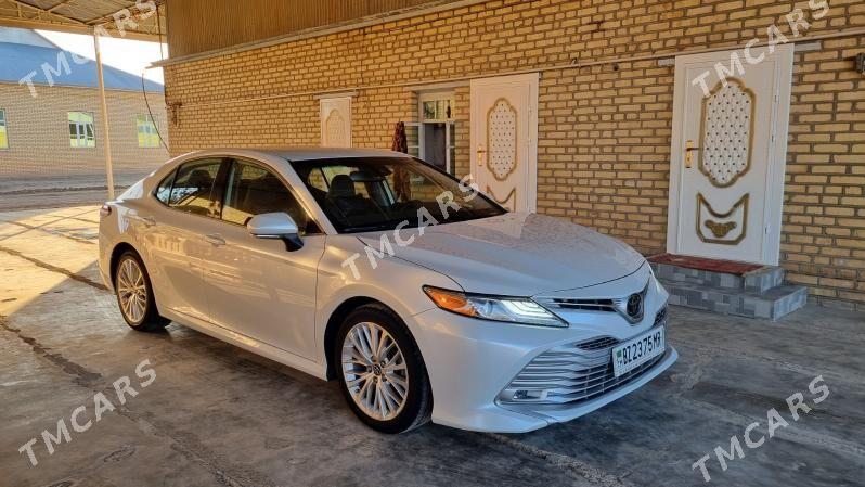 Toyota Camry 2019 - 370 000 TMT - Мургап - img 2