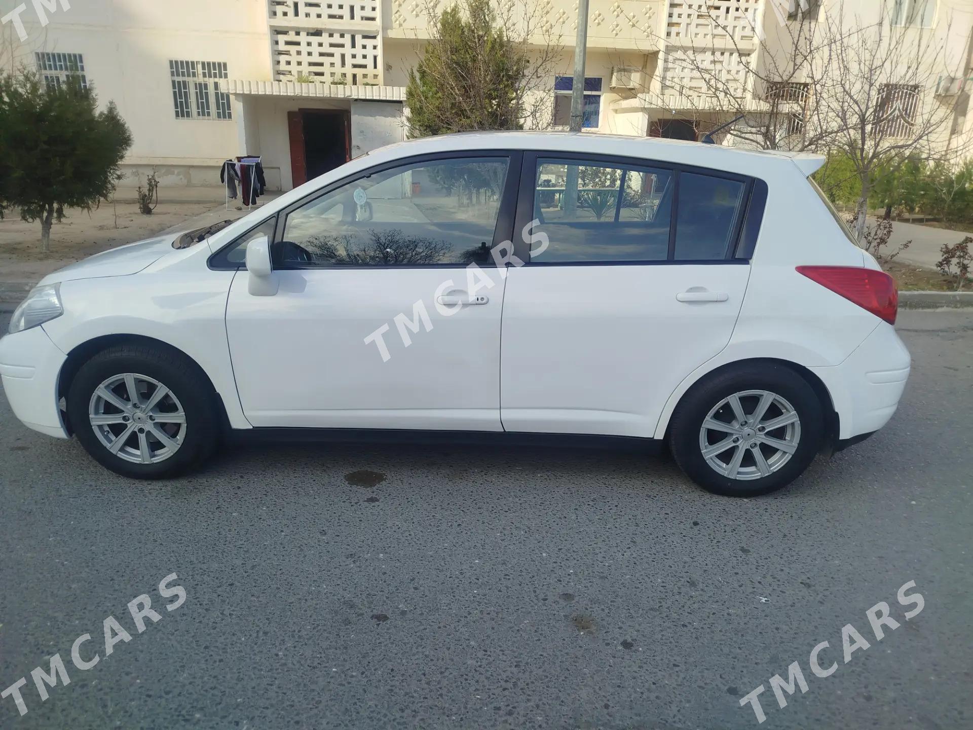 Nissan Versa 2008 - 118 000 TMT - Ашхабад - img 2