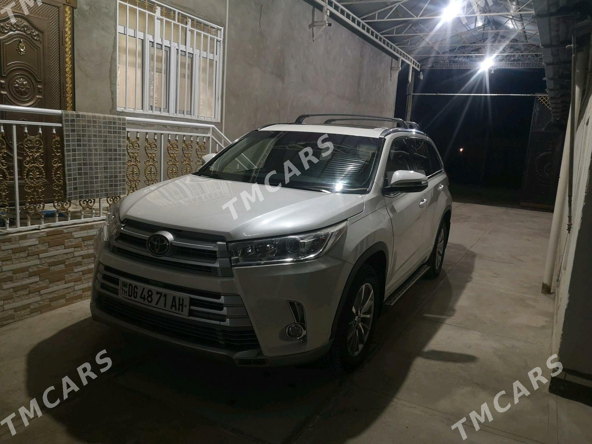 Toyota Highlander 2019 - 500 000 TMT - Tejen - img 3