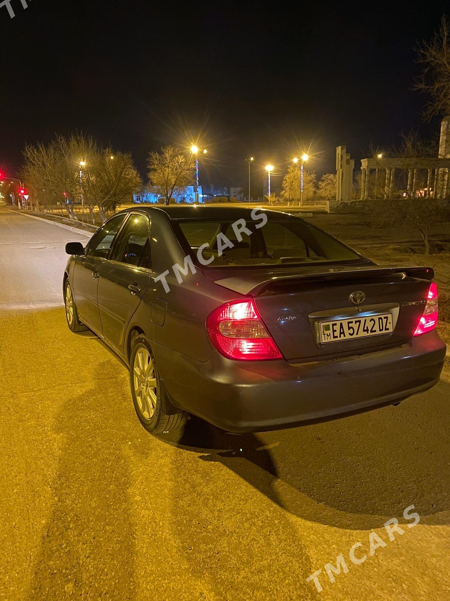 Toyota Camry 2003 - 140 000 TMT - Köneürgenç - img 3