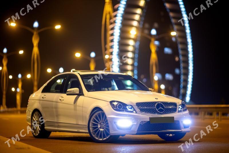 Mercedes-Benz C300 2010 - 200 000 TMT - Aşgabat - img 4