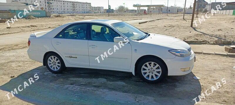 Toyota Camry 2002 - 170 000 TMT - Хазар - img 5