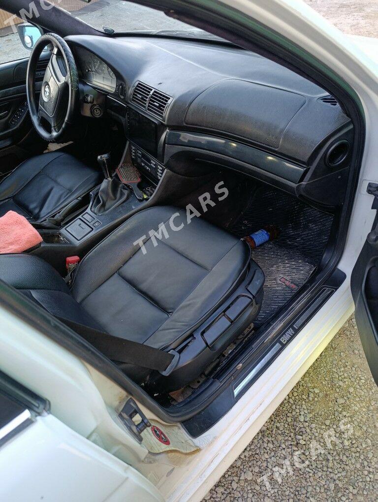 BMW E39 1999 - 80 000 TMT - Махтумкули - img 6