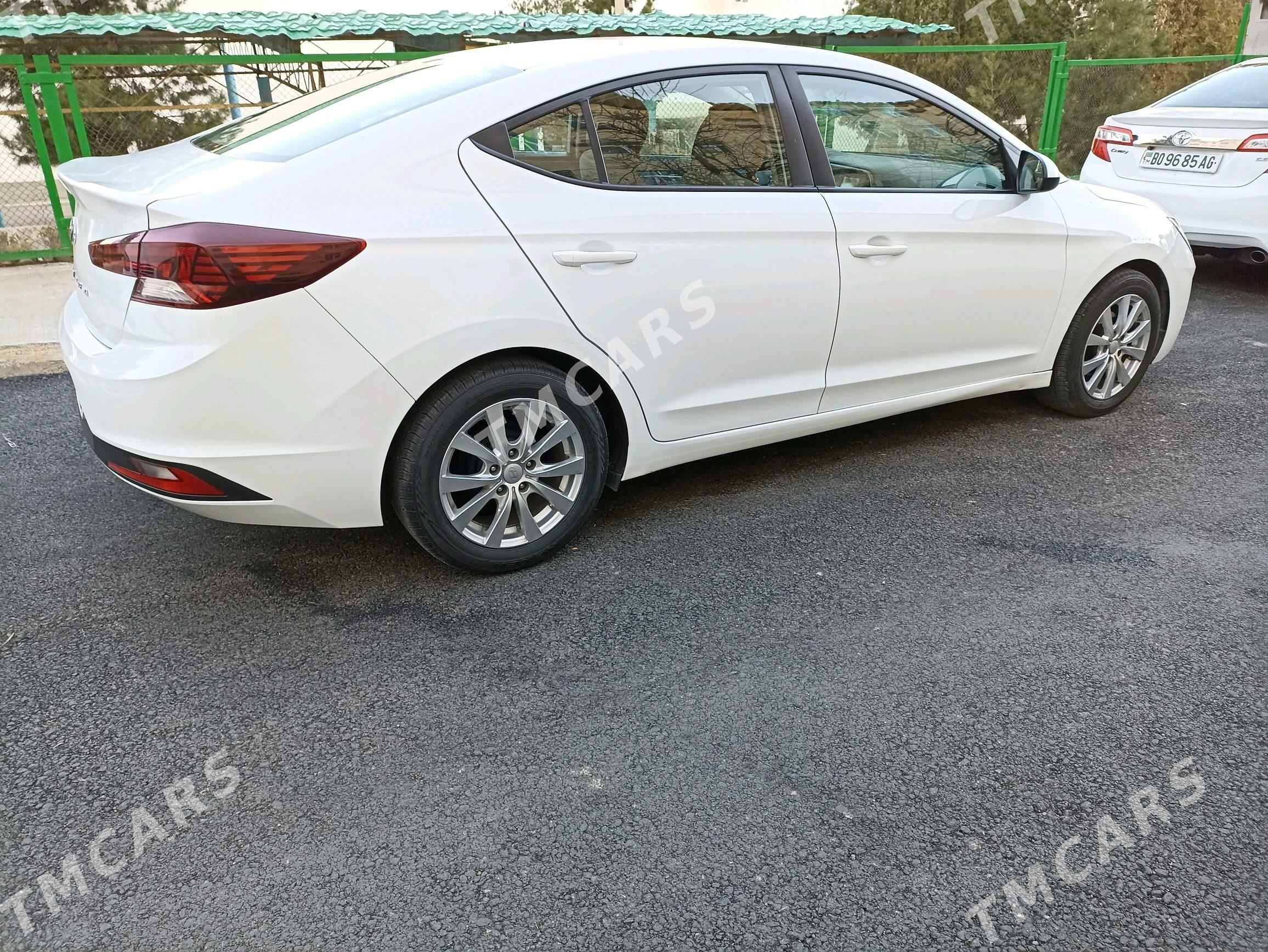 Hyundai Elantra 2020 - 215 000 TMT - Aşgabat - img 4