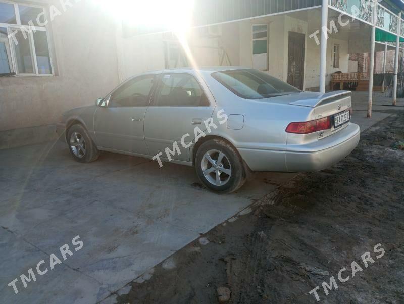 Toyota Camry 2001 - 150 000 TMT - Кёнеургенч - img 3