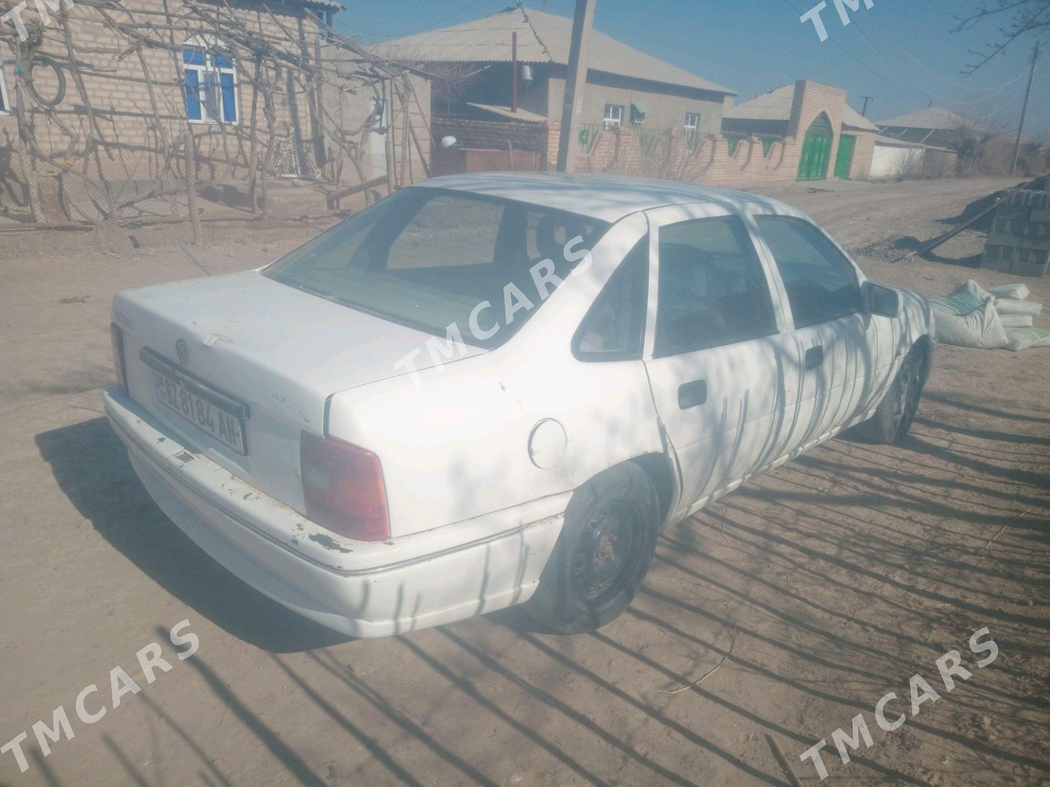 Opel Vectra 1992 - 13 000 TMT - Серахс - img 2