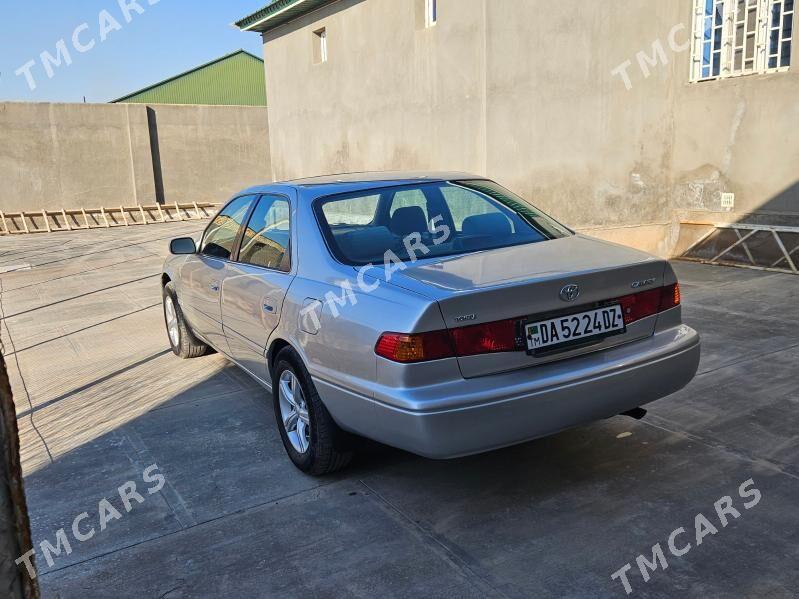 Toyota Camry 2001 - 142 000 TMT - Кёнеургенч - img 2