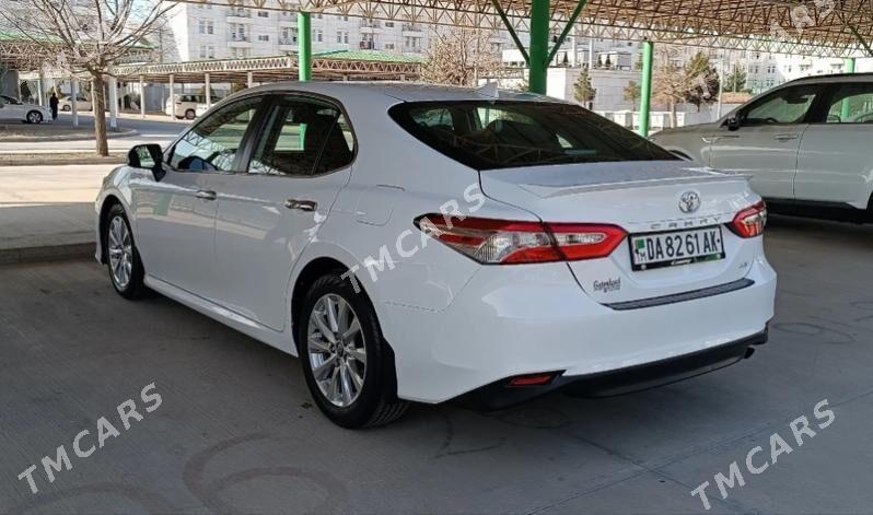 Toyota Camry 2019 - 290 000 TMT - Бузмеин - img 2