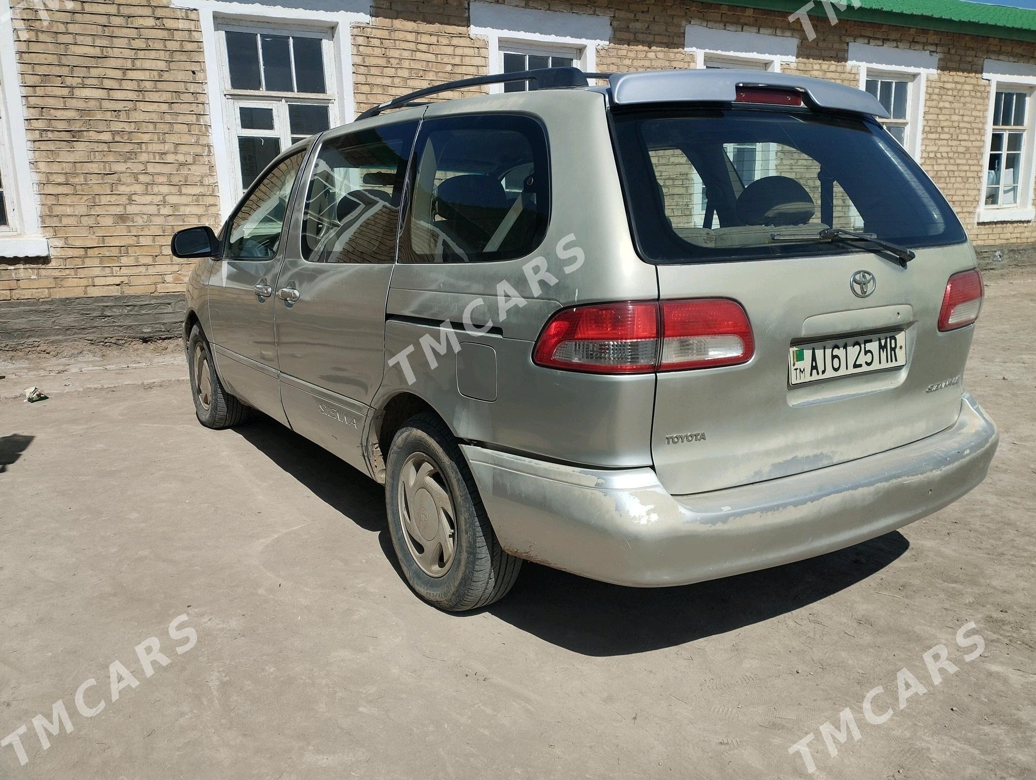 Toyota Sienna 2002 - 160 000 TMT - Байрамали - img 3