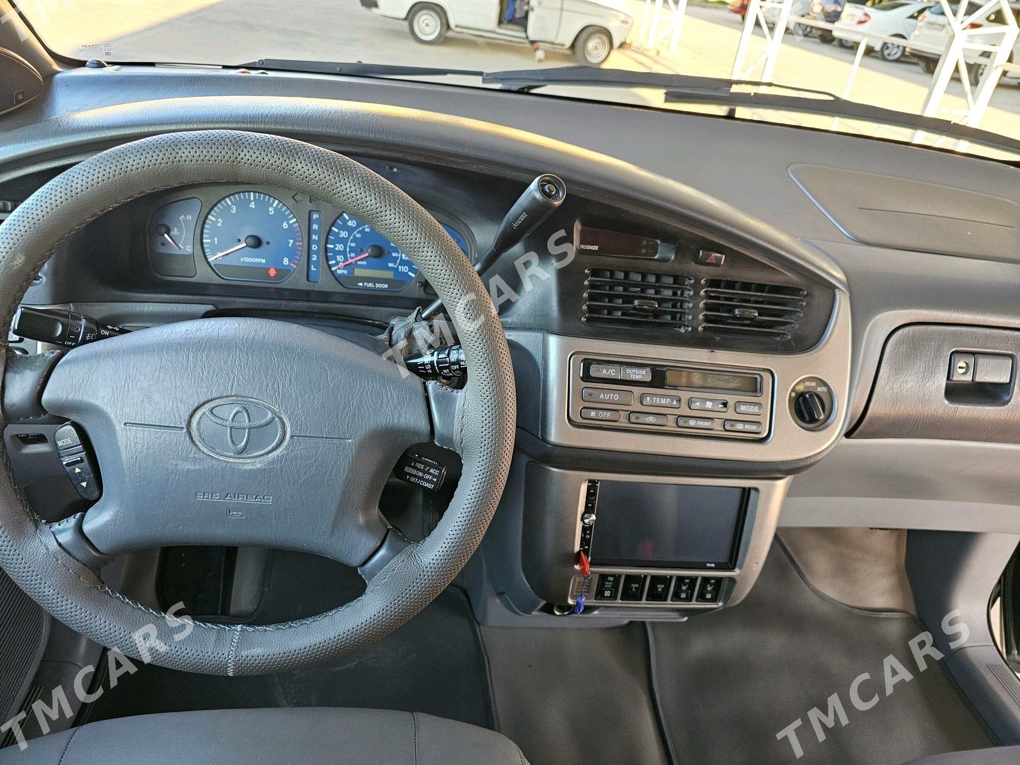 Toyota Sienna 2001 - 150 000 TMT - Байрамали - img 10