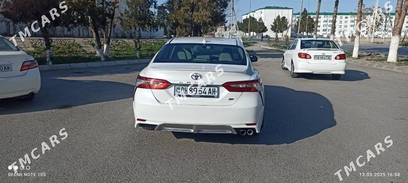 Toyota Camry 2018 - 260 000 TMT - Анев - img 6