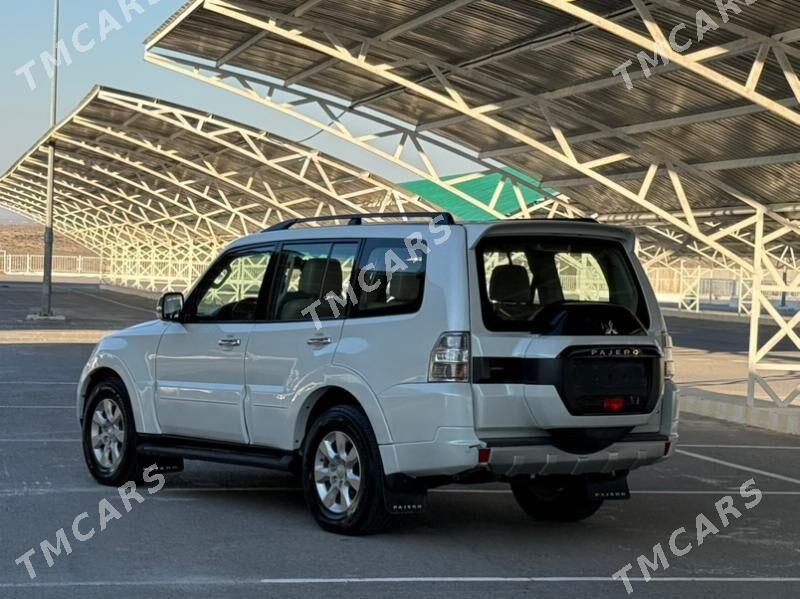 Mitsubishi Pajero 2015 - 208 000 TMT - Aşgabat - img 6