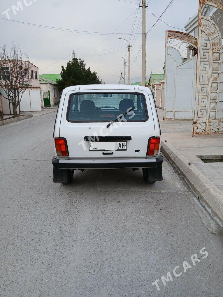 Lada Niva 2004 - 75 000 TMT - Büzmeýin - img 7