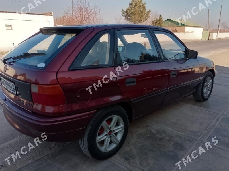 Opel Astra 1992 - 25 000 TMT - Kerki - img 5