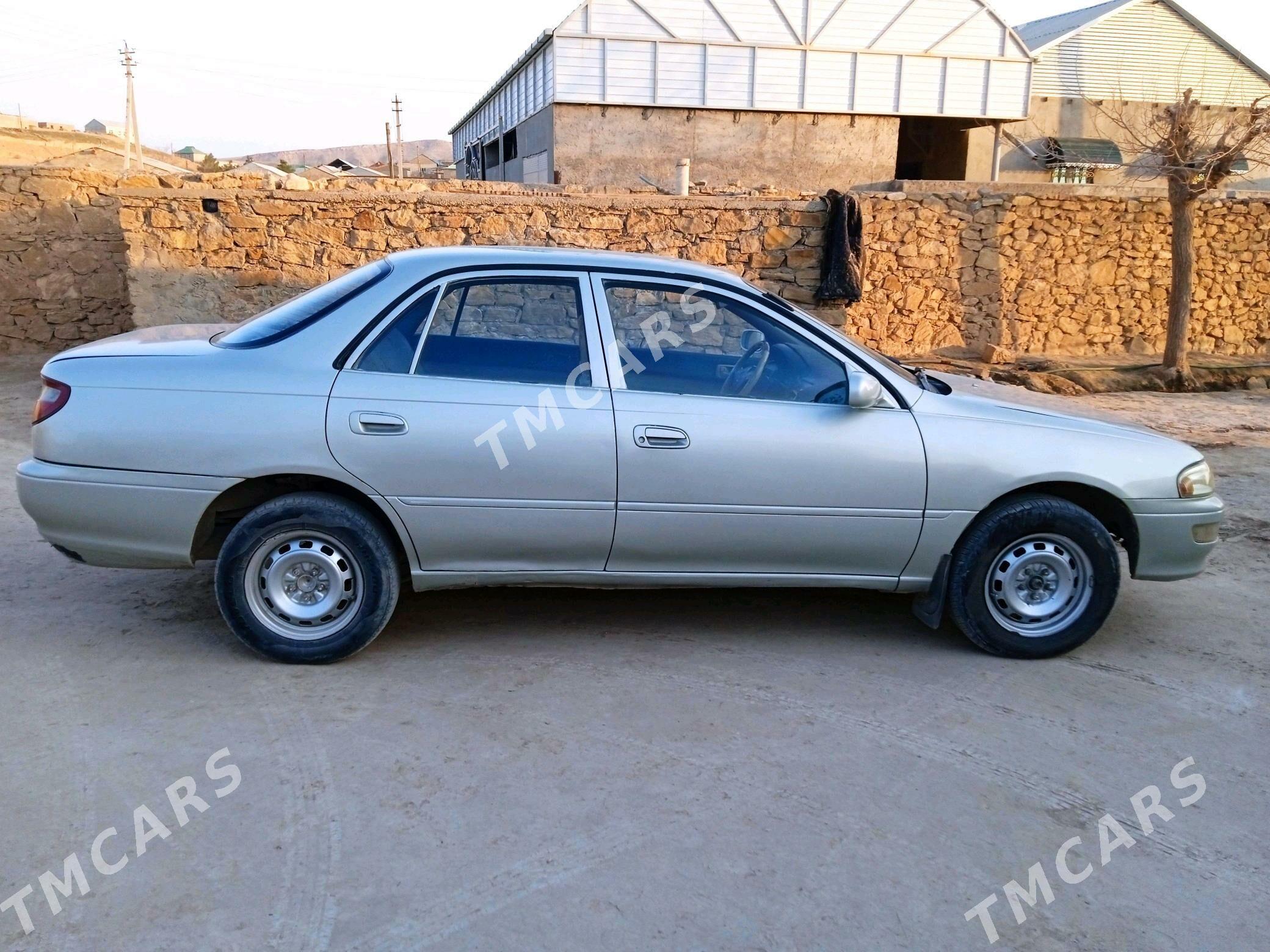 Toyota Carina 1993 - 45 000 TMT - Магданлы - img 8