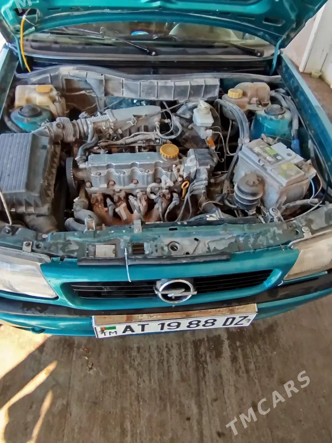 Opel Astra 1995 - 36 000 TMT - Şabat etr. - img 7