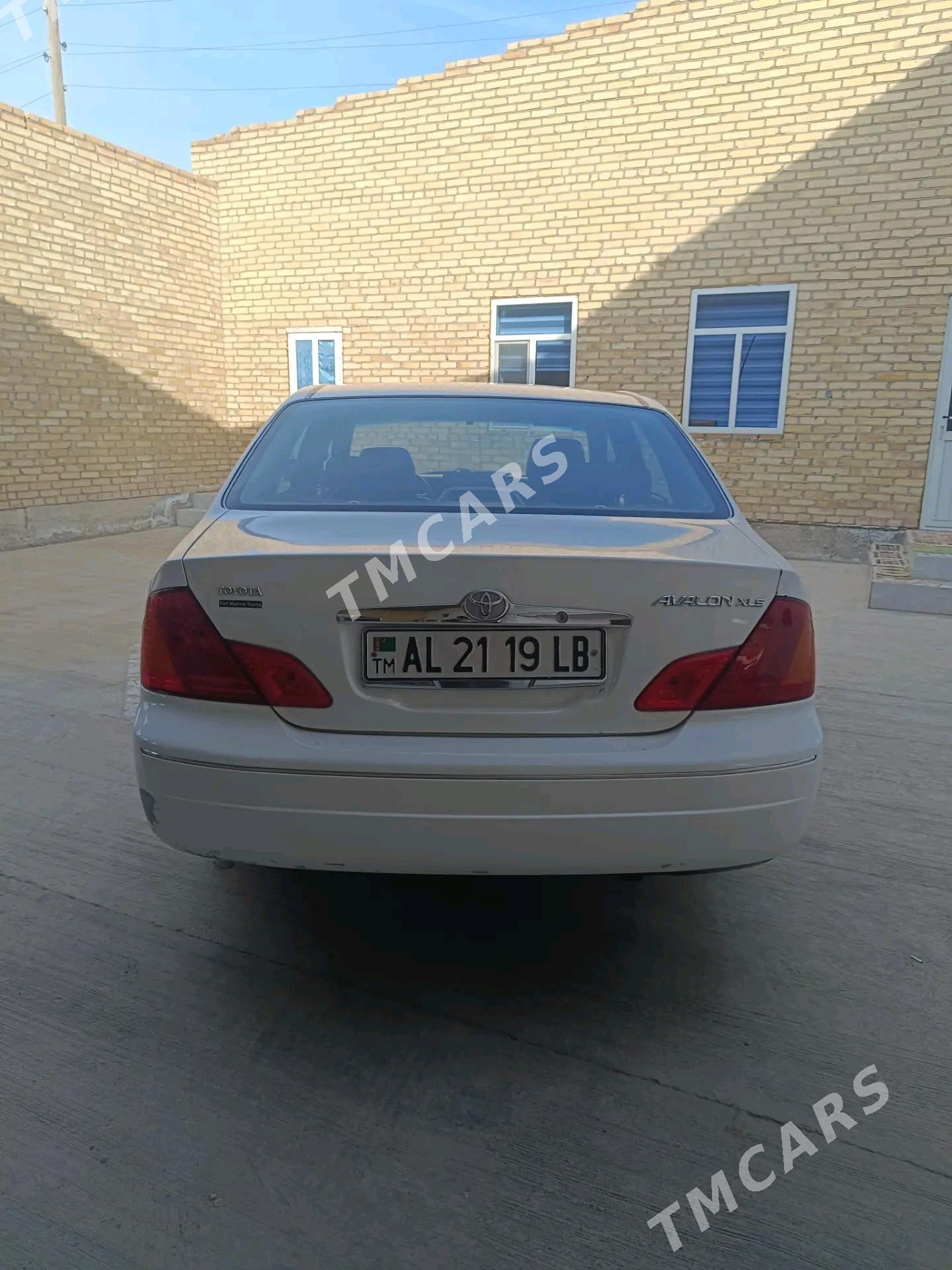 Toyota Avalon 2000 - 128 000 TMT - Çärjew - img 5