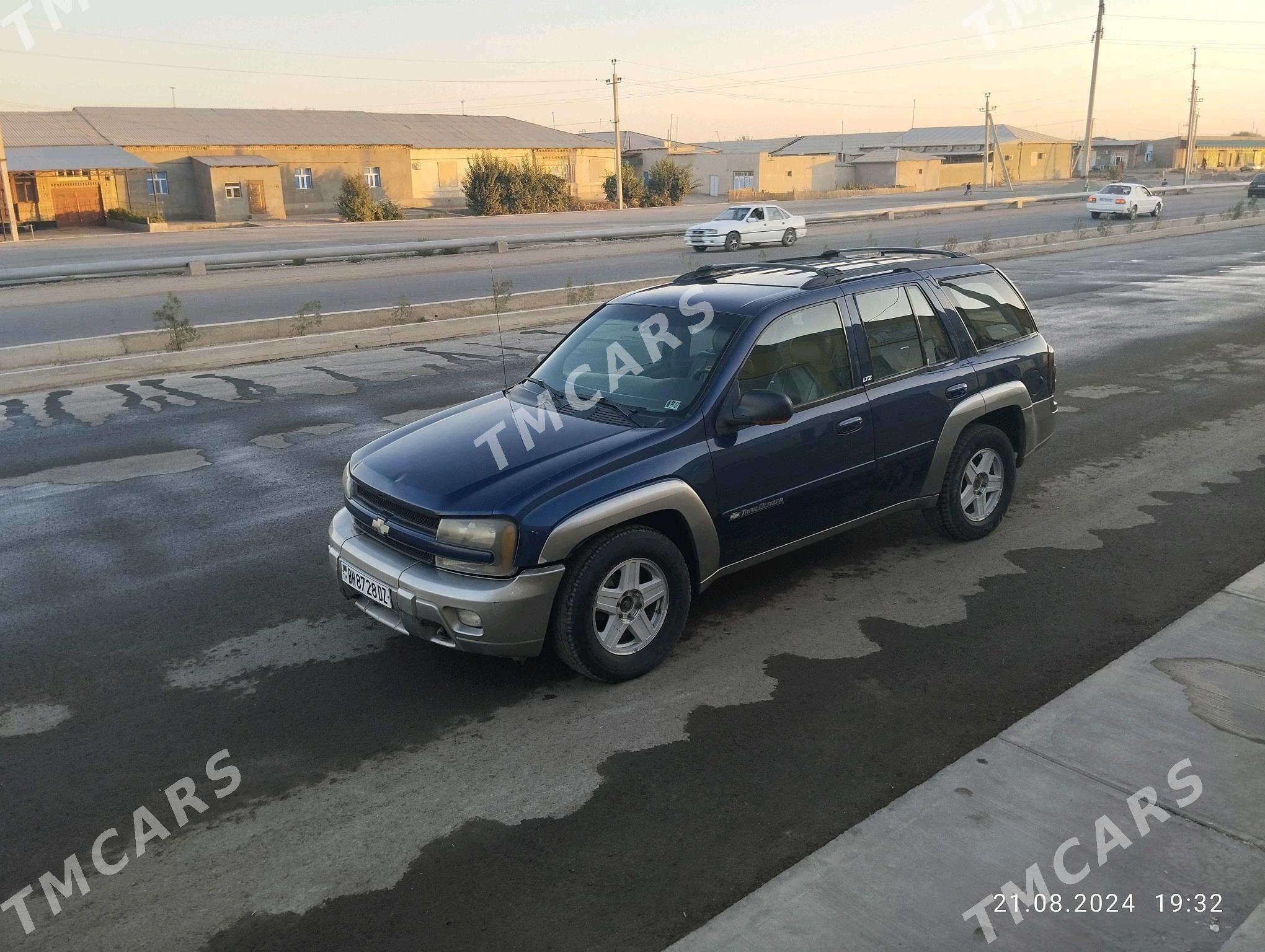 Chevrolet TrailBlazer 2002 - 60 000 TMT - Губадаг - img 4