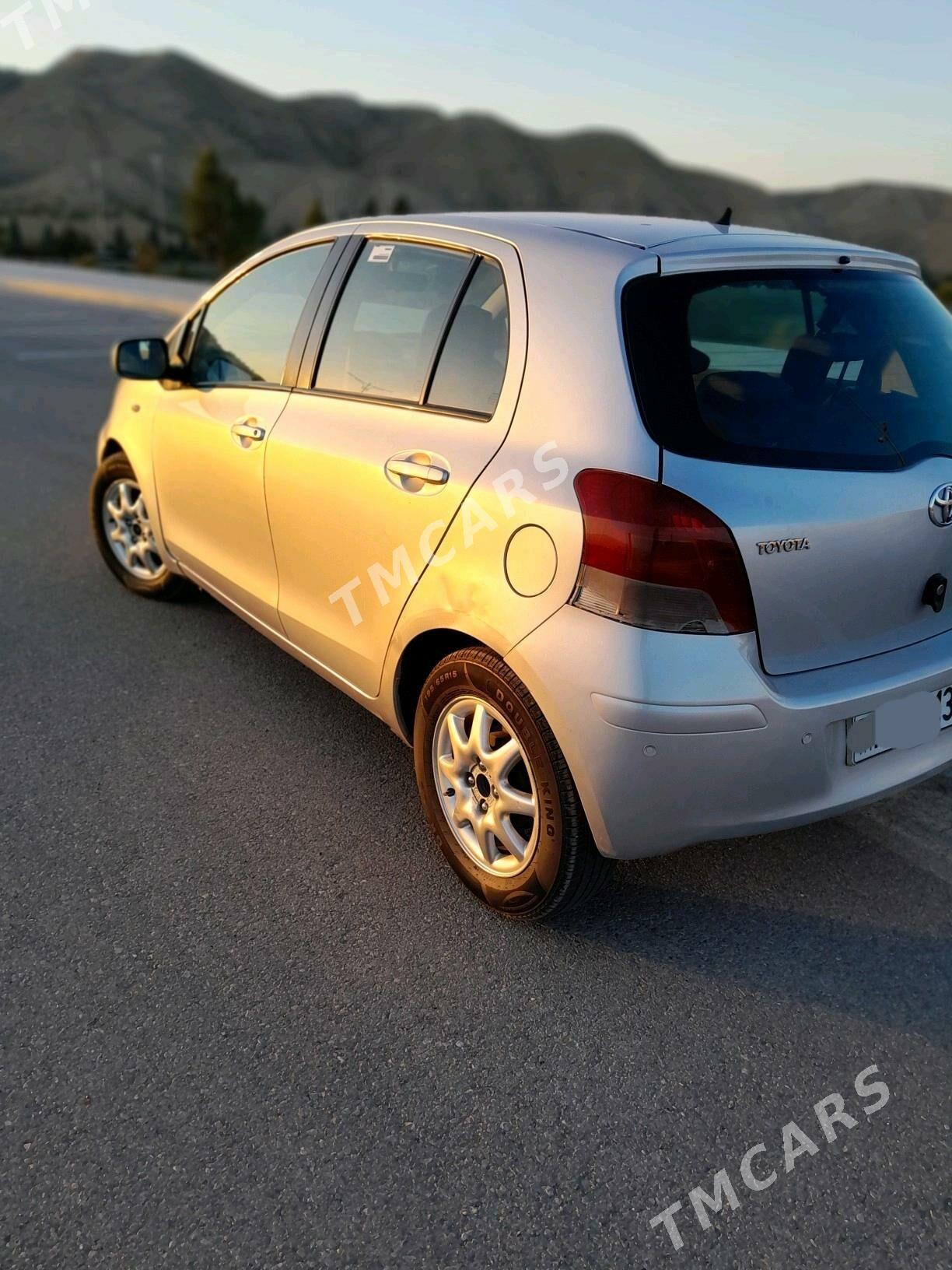 Toyota Yaris 2009 - 93 000 TMT - 30 мкр - img 4