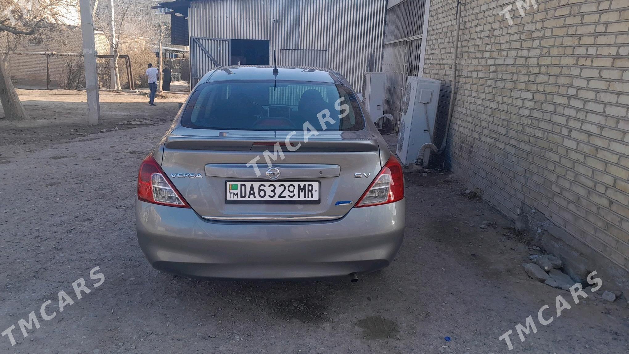 Nissan Versa 2012 - 95 000 TMT - Mary - img 6