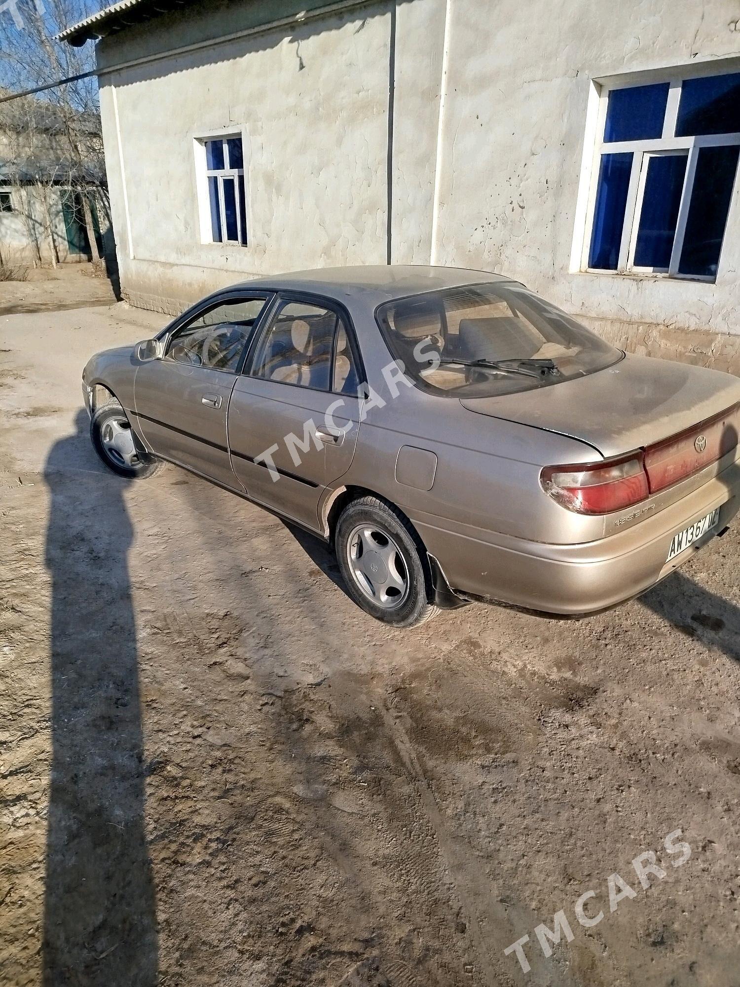 Toyota Carina 1992 - 52 000 TMT - Кёнеургенч - img 3