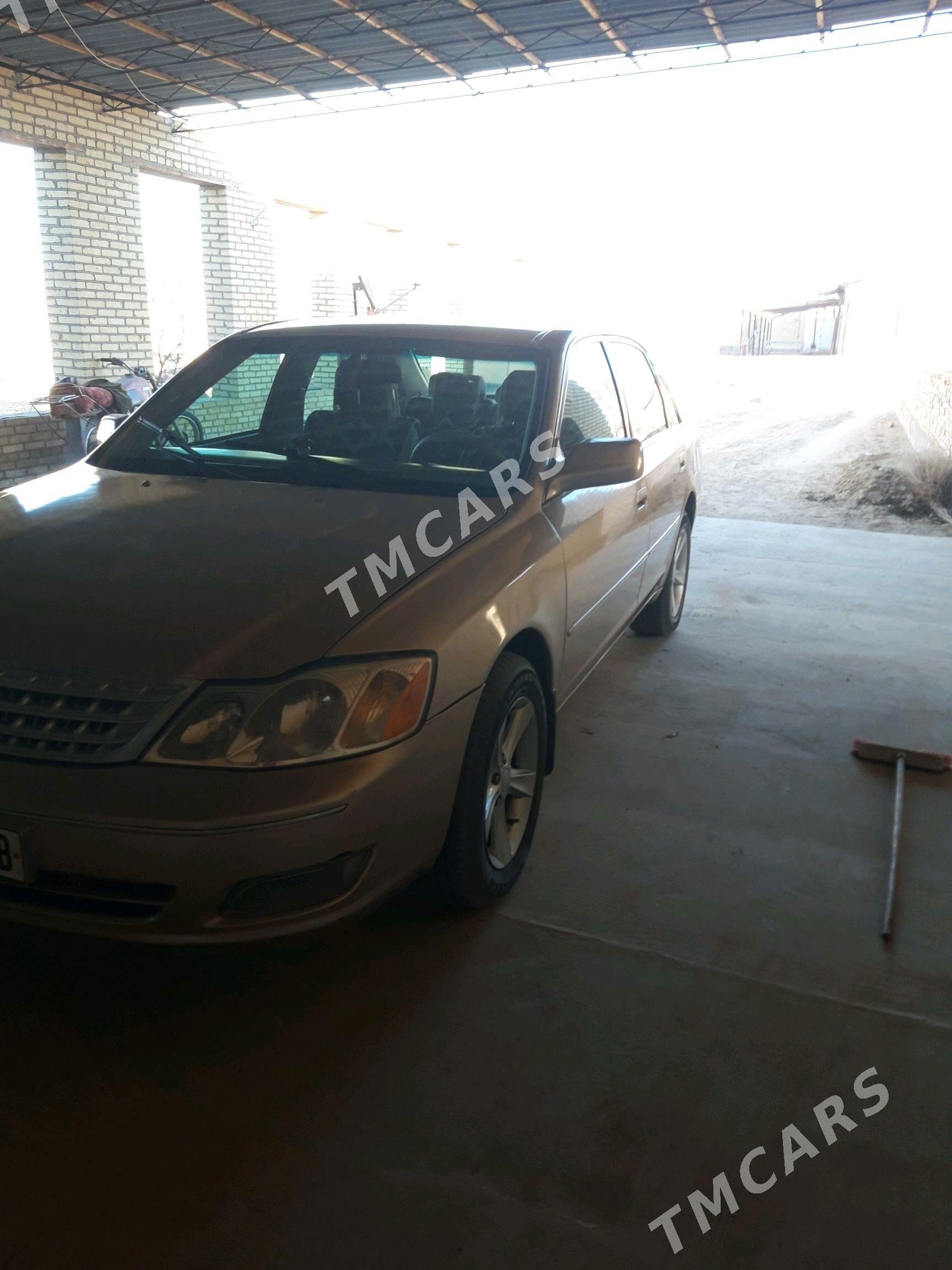 Toyota Avalon 2001 - 140 000 TMT - Сейди - img 3