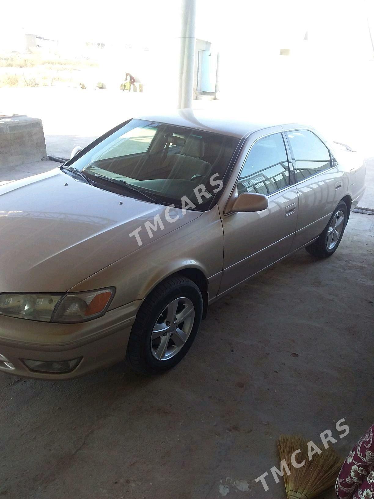 Toyota Camry 2001 - 133 000 TMT - Tejen - img 2