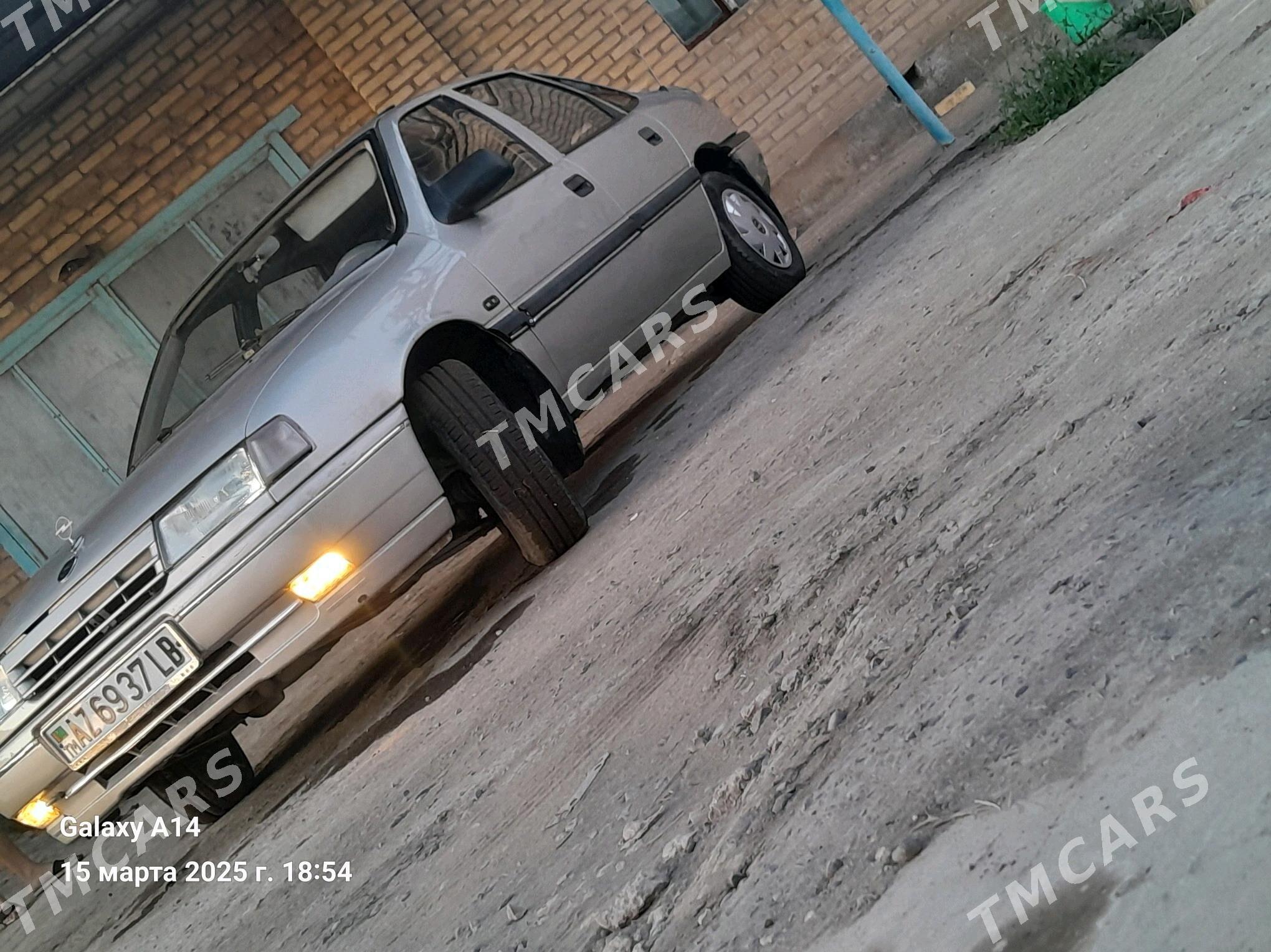 Opel Vectra 1990 - 50 000 TMT - Дянев - img 4