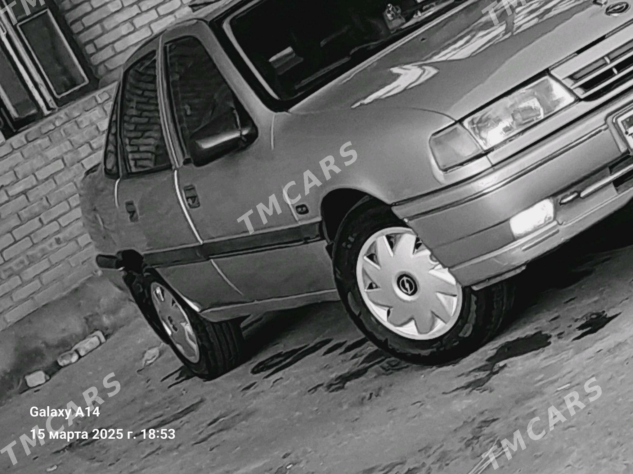 Opel Vectra 1990 - 50 000 TMT - Dänew - img 6