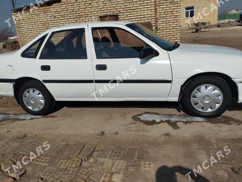 Opel Vectra 1993 - 23 000 TMT - Мары - img 2