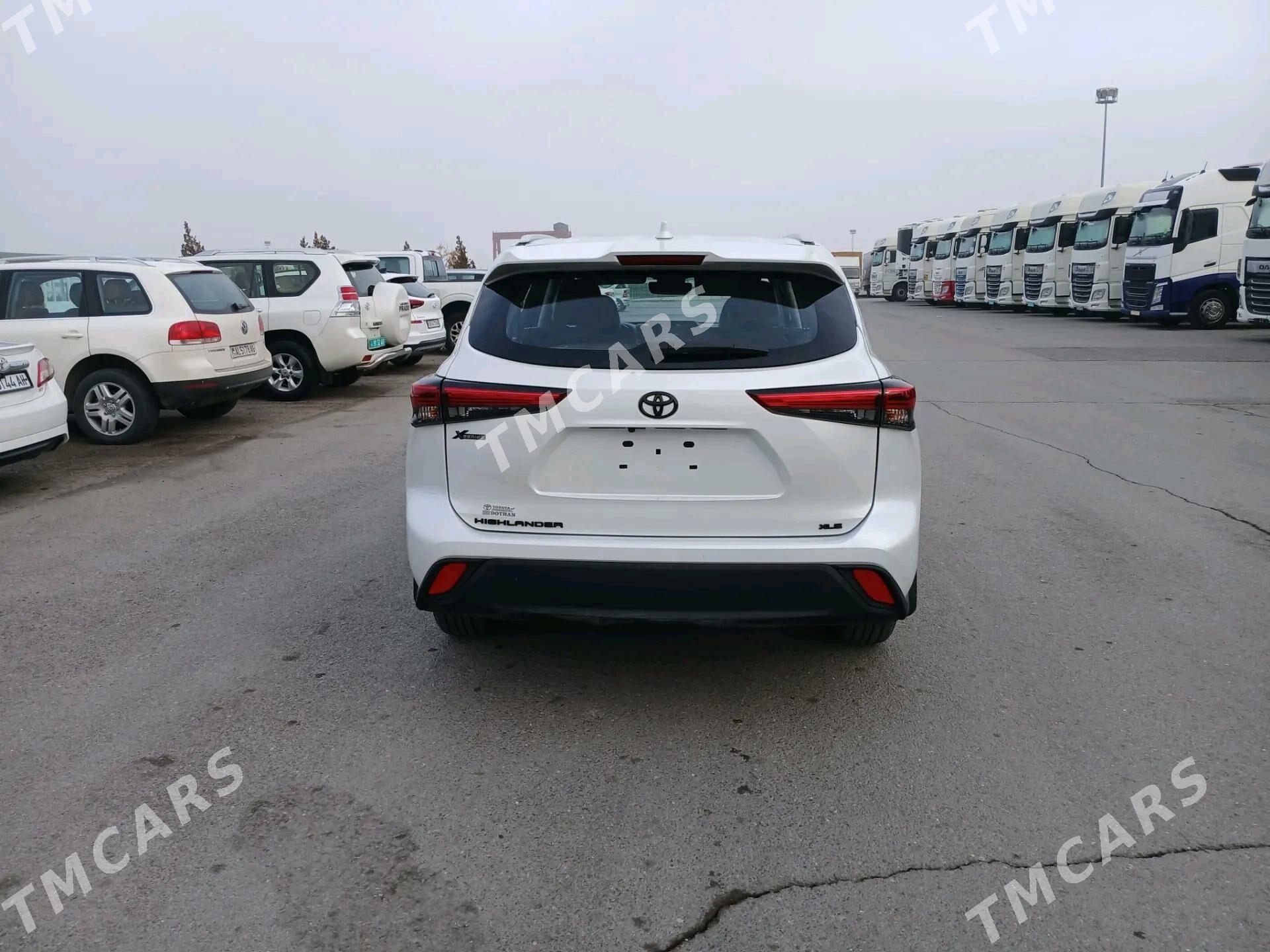 Toyota Highlander 2021 - 610 000 TMT - Aşgabat - img 8