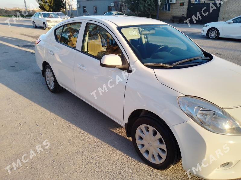 Nissan Versa 2013 - 127 000 TMT - Bedew - img 5