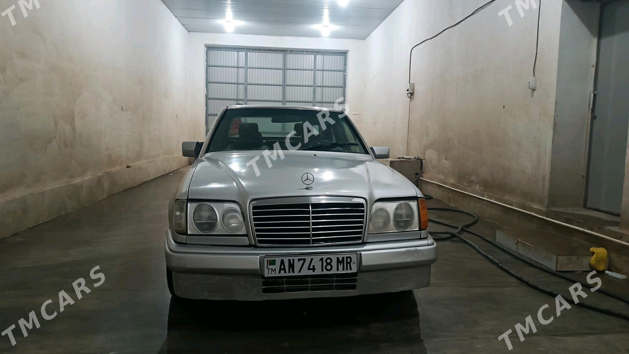 Mercedes-Benz 230E 1994 - 40 000 TMT - Mary - img 9