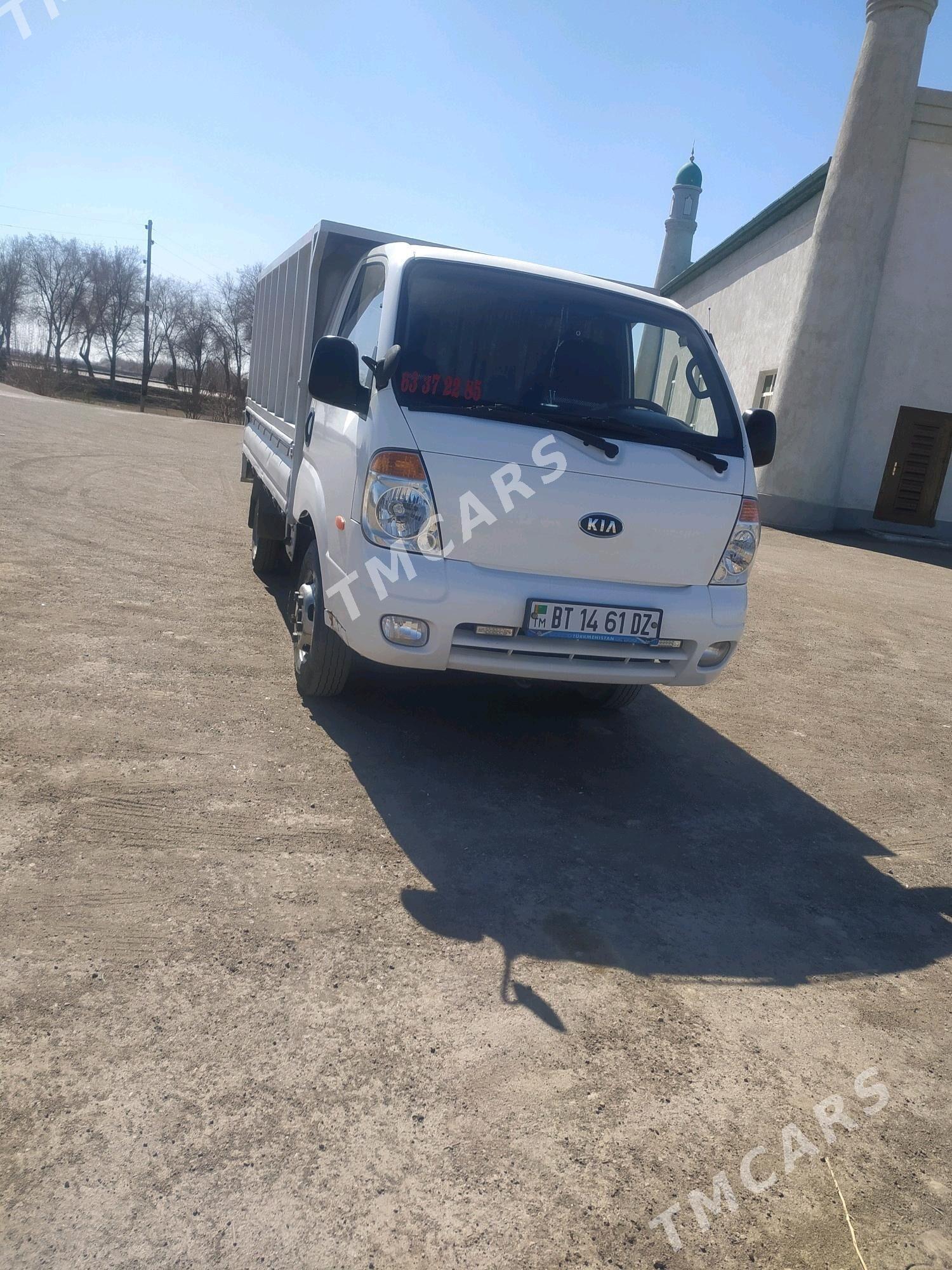 Kia Bongo 2008 - 160 000 TMT - Шабатский этрап - img 4