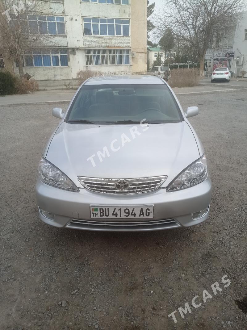 Toyota Camry 2002 - 150 000 TMT - 9 мкр - img 2