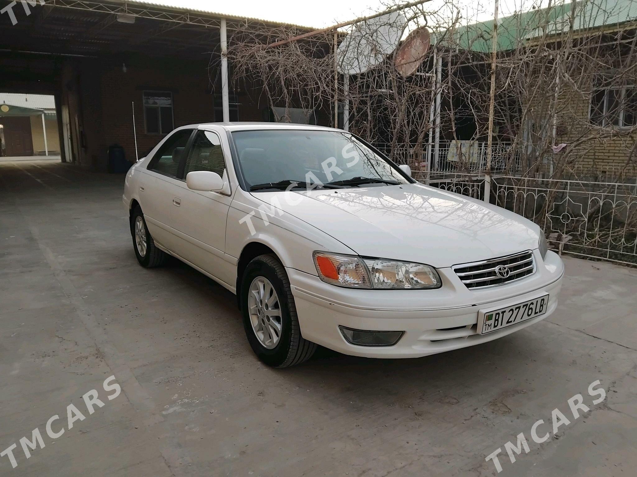 Toyota Camry 2000 - 152 000 TMT - Саят - img 2