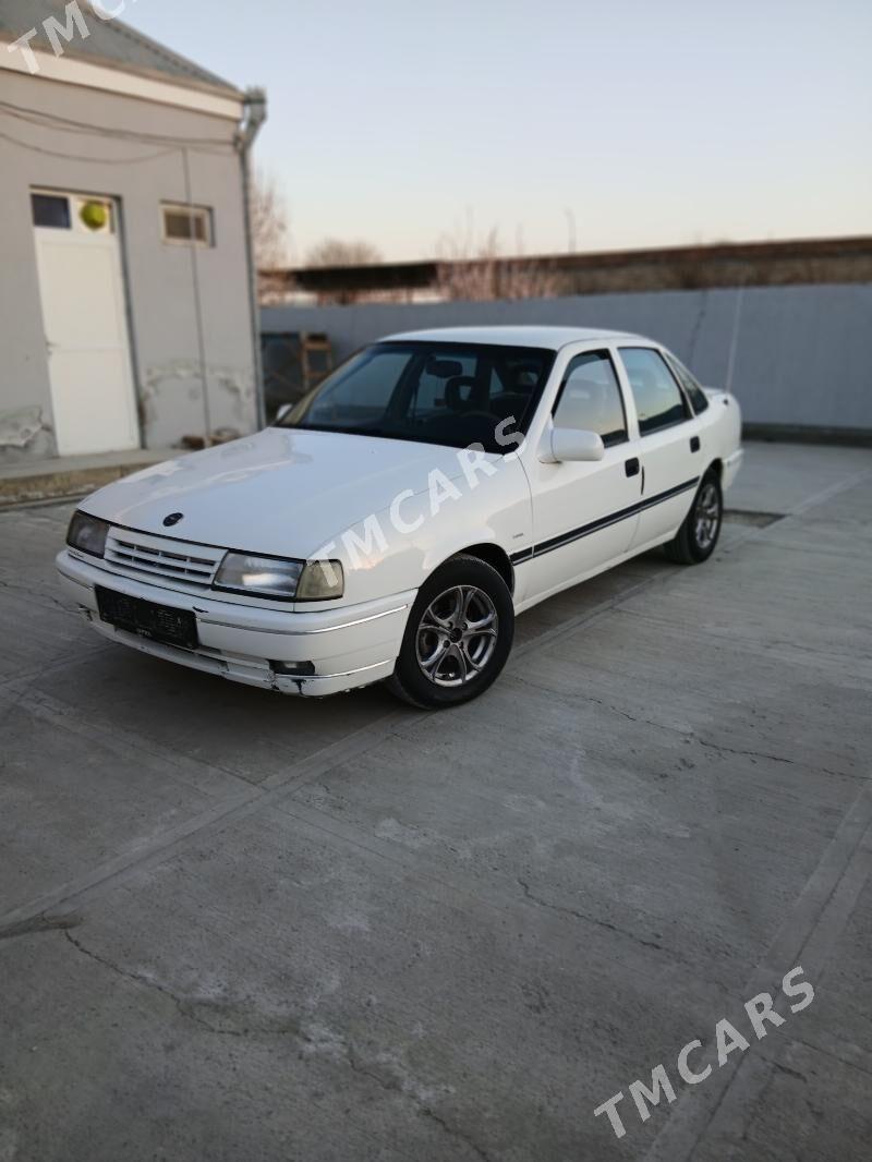 Opel Vectra 1990 - 26 000 TMT - Бахарден - img 2