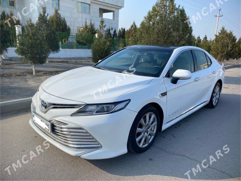 Toyota Camry 2018 - 234 000 TMT - Ашхабад - img 2